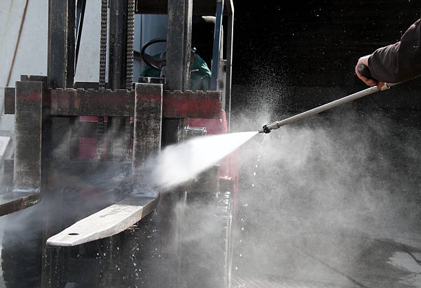 Best Patio and Deck Pressure Washing  in Des Peres, MO